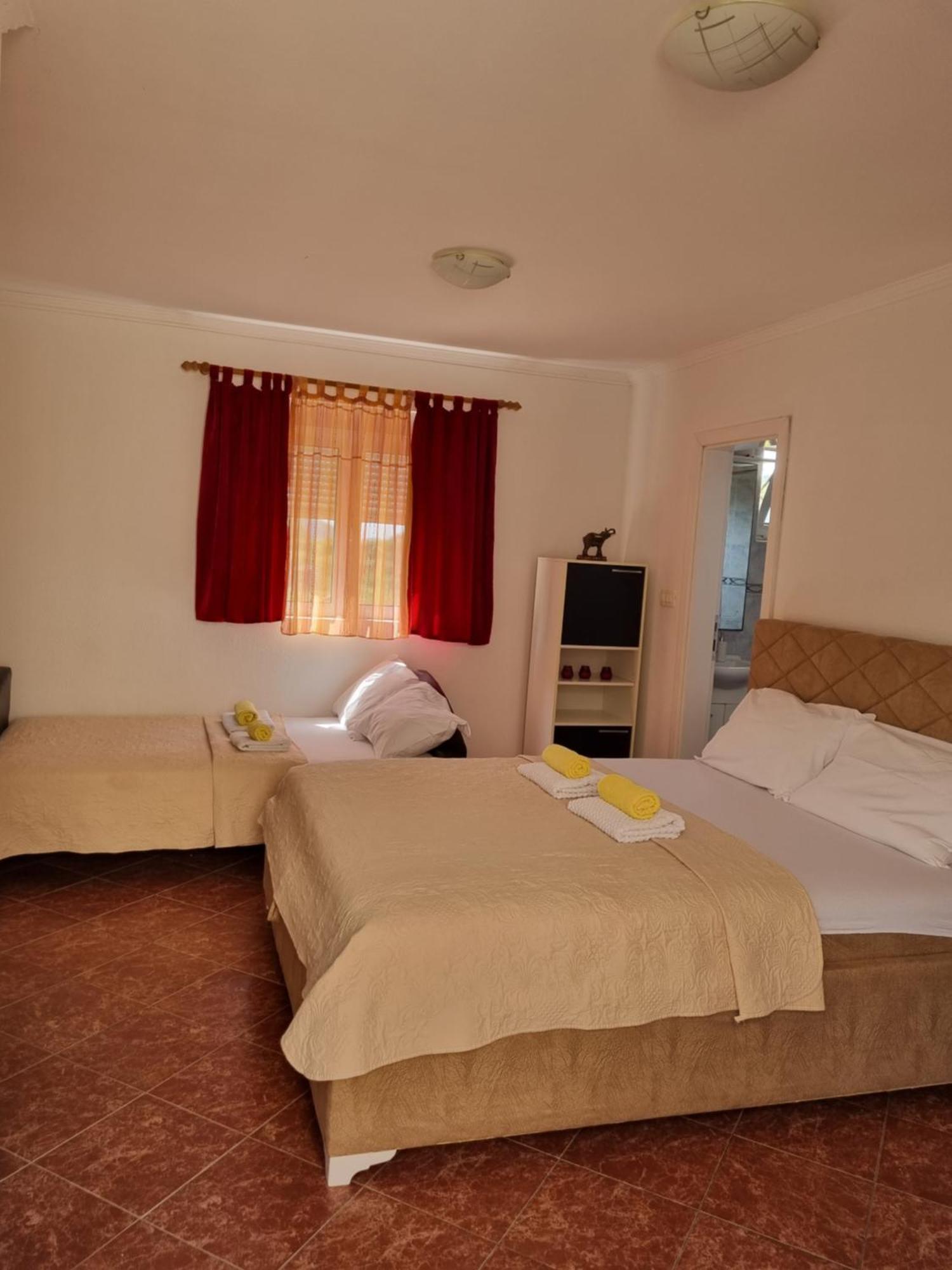 Apartmani Mihailovic Будва Екстер'єр фото