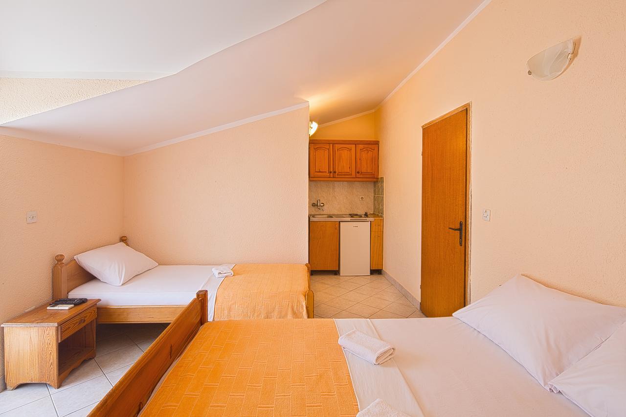 Apartmani Mihailovic Будва Екстер'єр фото