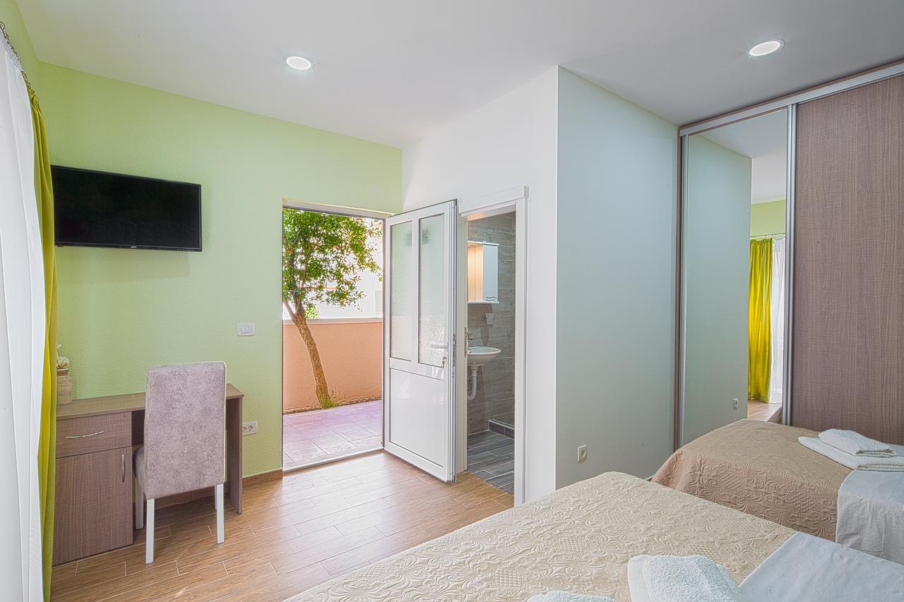 Apartmani Mihailovic Будва Екстер'єр фото